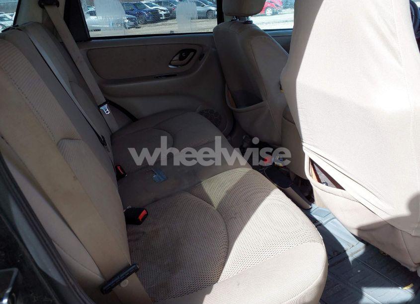 Photo 8 of 2005 Mazda Tribute S (VIN 4F2YZ04105KM16976)