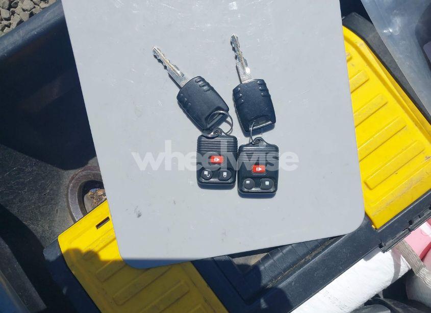 Photo 11 of 2005 Mazda Tribute S (VIN 4F2YZ04115KM45709)