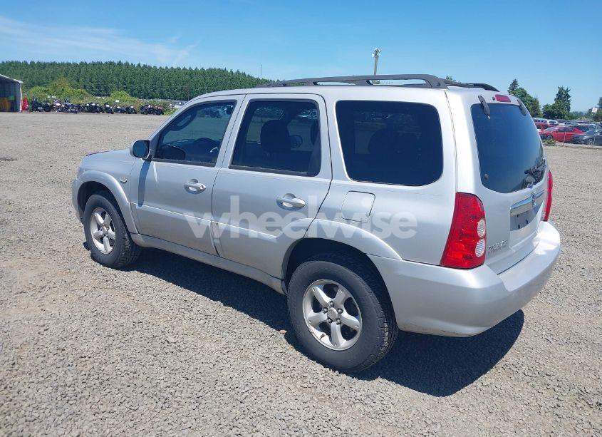 Photo 3 of 2005 Mazda Tribute S (VIN 4F2YZ04115KM45709)