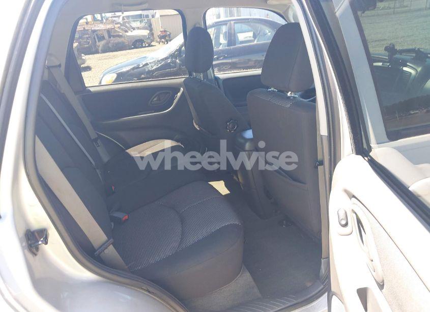 Photo 8 of 2005 Mazda Tribute S (VIN 4F2YZ04115KM45709)