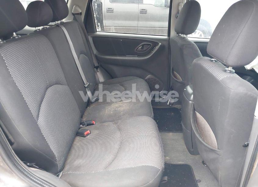 Photo 8 of 2005 Mazda Tribute S (VIN 4F2YZ04115KM49811)