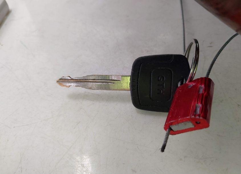 Photo 11 of 2005 Mazda Tribute S (VIN 4F2YZ04115KM65216)