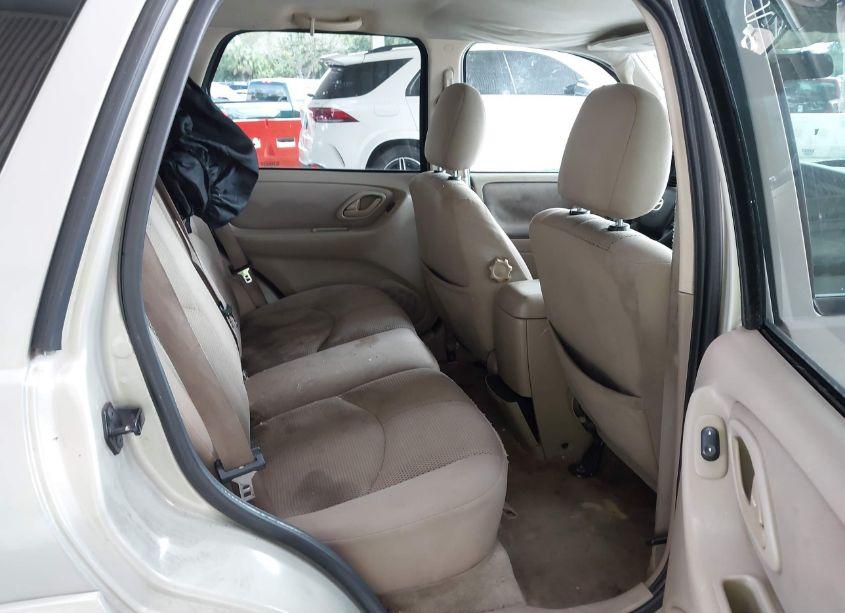 Photo 8 of 2005 Mazda Tribute S (VIN 4F2YZ04115KM65216)