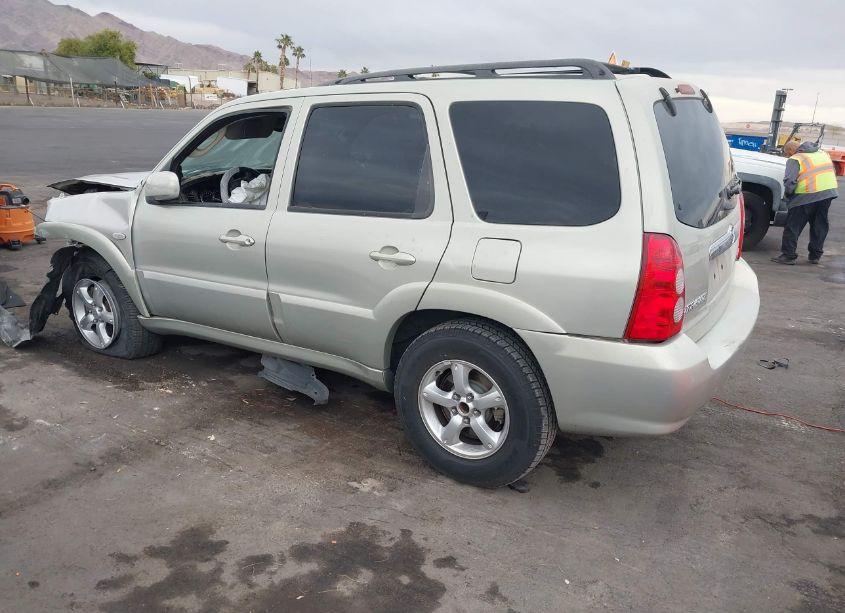 Photo 3 of 2005 Mazda Tribute S (VIN 4F2YZ04145KM36020)