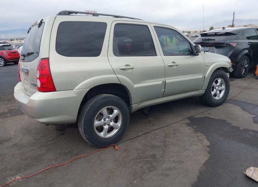 Photo 4 of 2005 Mazda Tribute S (VIN 4F2YZ04145KM36020)