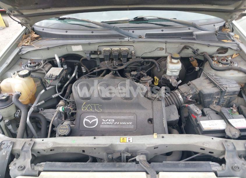 Photo 10 of 2005 Mazda Tribute S (VIN 4F2YZ04155KM08890)