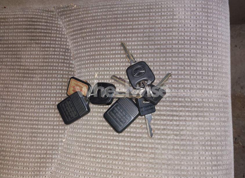 Photo 11 of 2004 Mazda Tribute LX V6 (VIN 4F2YZ04164KM10078)