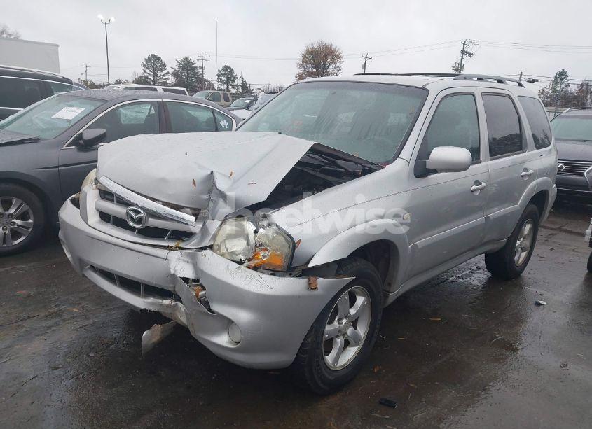 Photo 2 of 2005 Mazda Tribute S (VIN 4F2YZ04165KM42563)