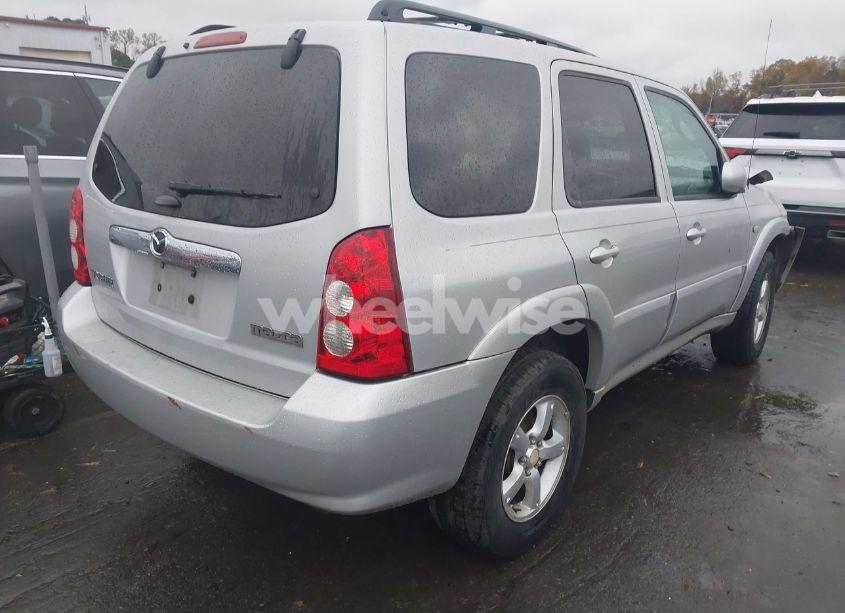 Photo 4 of 2005 Mazda Tribute S (VIN 4F2YZ04165KM42563)