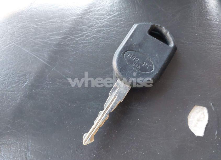 Photo 11 of 2005 Mazda Tribute S (VIN 4F2YZ04165KM65311)