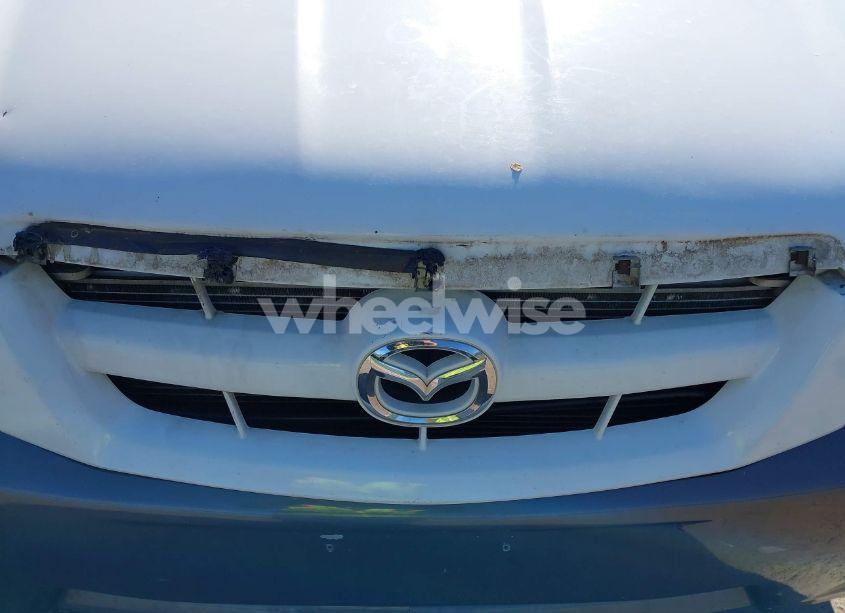 Photo 6 of 2005 Mazda Tribute S (VIN 4F2YZ04165KM65311)