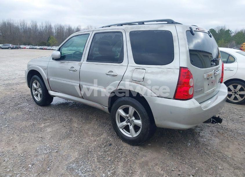 Photo 3 of 2005 Mazda Tribute S (VIN 4F2YZ04175KM56990)