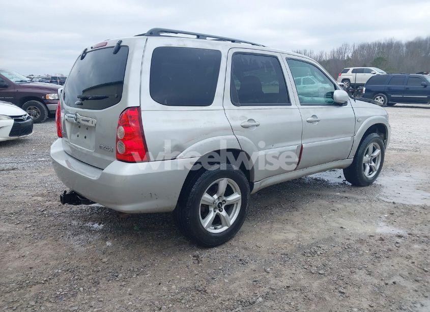 Photo 4 of 2005 Mazda Tribute S (VIN 4F2YZ04175KM56990)