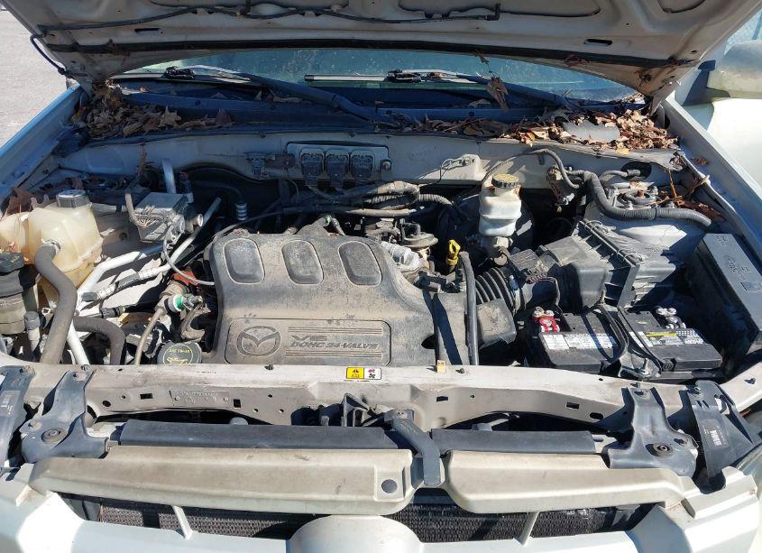 Photo 10 of 2006 Mazda Tribute S (VIN 4F2YZ04186KM04771)