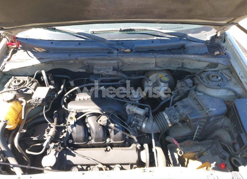 Photo 10 of 2004 Mazda Tribute LX V6 (VIN 4F2YZ041X4KM23352)