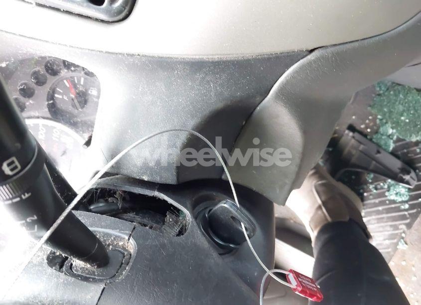 Photo 11 of 2004 Mazda Tribute LX V6 (VIN 4F2YZ041X4KM23352)