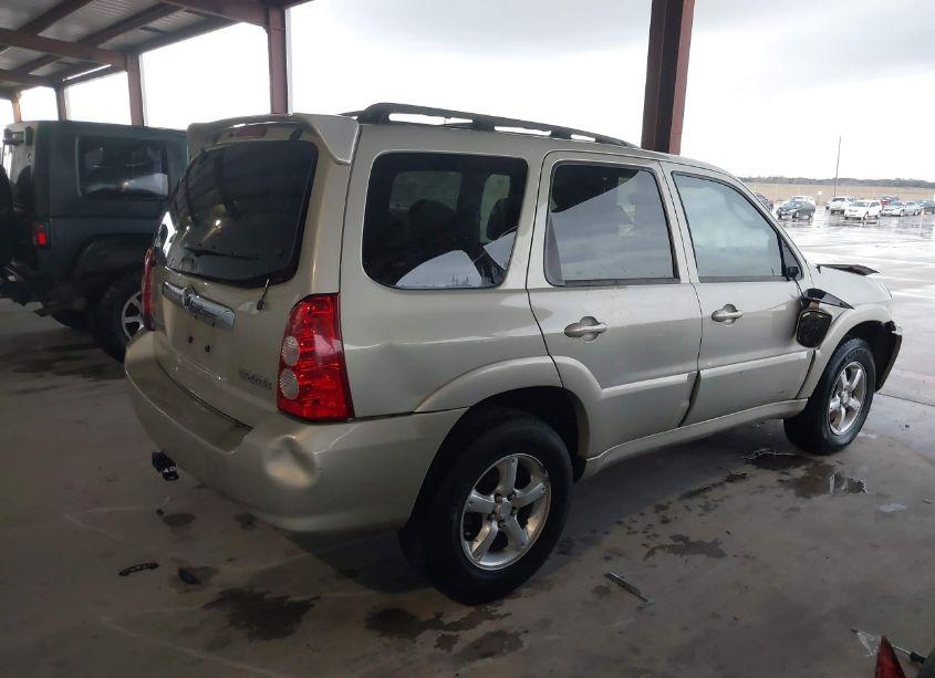 Photo 4 of 2005 Mazda Tribute S (VIN 4F2YZ06125KM14904)