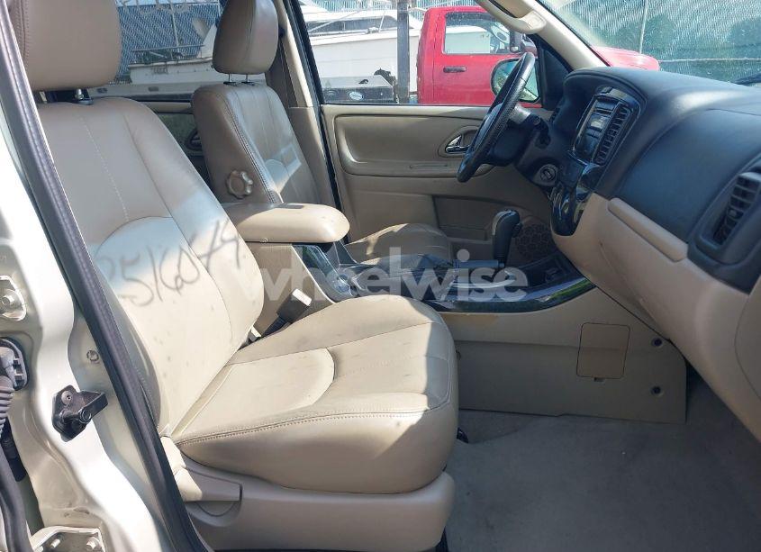 Photo 5 of 2005 Mazda Tribute S (VIN 4F2YZ06155KM26805)