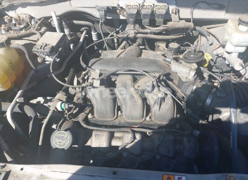 Photo 10 of 2005 Mazda Tribute S (VIN 4F2YZ06155KM32376)