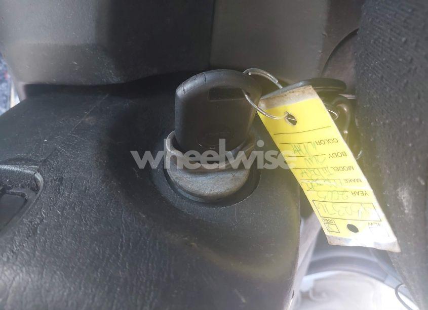 Photo 11 of 2005 Mazda Tribute S (VIN 4F2YZ06155KM32376)