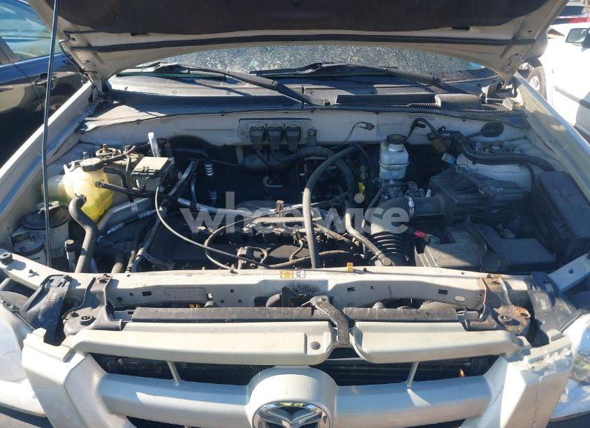 Photo 10 of 2006 Mazda Tribute I (VIN 4F2YZ92Z66KM10050)