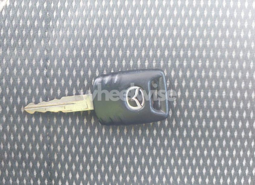 Photo 11 of 2006 Mazda Tribute S (VIN 4F2YZ94106KM12805)