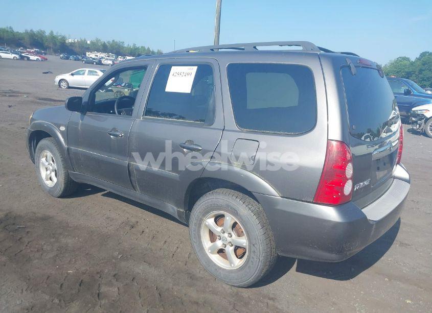 Photo 3 of 2006 Mazda Tribute S (VIN 4F2YZ94106KM12805)