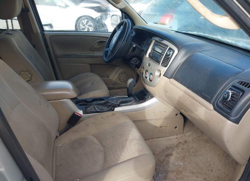 Photo 5 of 2006 Mazda Tribute S (VIN 4F2YZ94126KM09467)