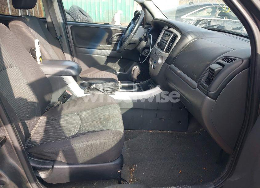 Photo 5 of 2006 Mazda Tribute S (VIN 4F2YZ94126KM19822)