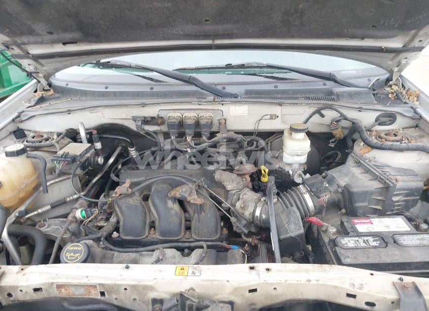 Photo 10 of 2005 Mazda Tribute S (VIN 4F2YZ94185KM08788)