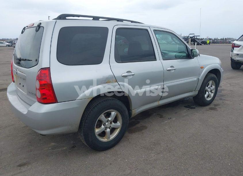 Photo 4 of 2005 Mazda Tribute S (VIN 4F2YZ94185KM08788)