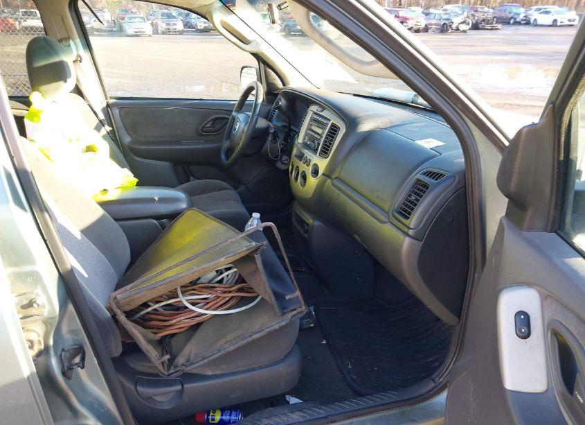 Photo 5 of 2003 Mazda Tribute LX V6 (VIN 4F2YZ94193KM01720)