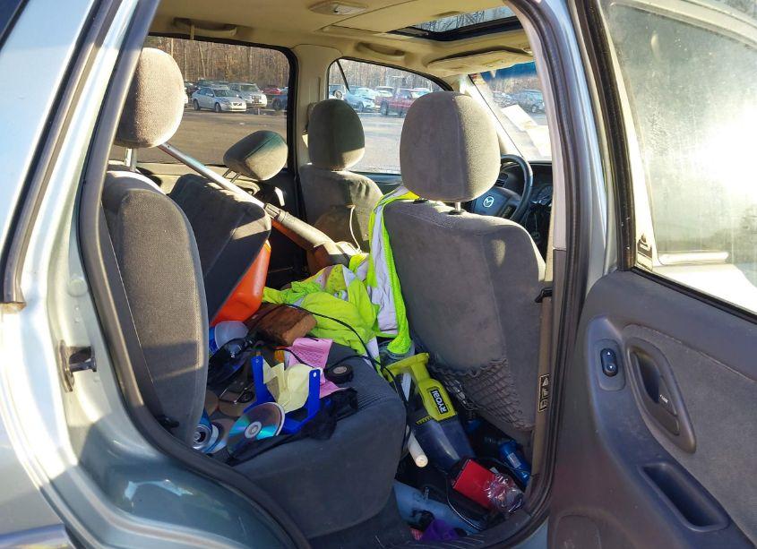 Photo 8 of 2003 Mazda Tribute LX V6 (VIN 4F2YZ94193KM01720)