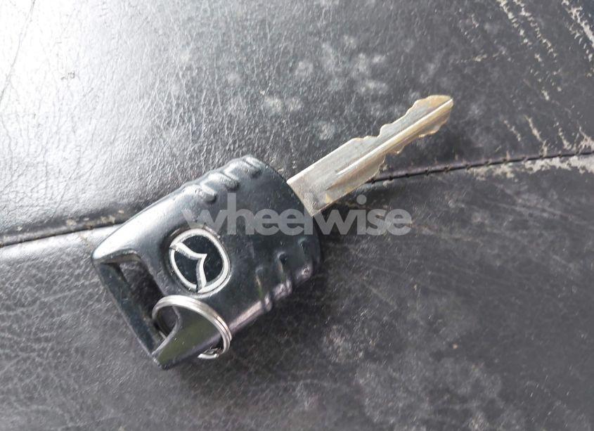 Photo 11 of 2005 Mazda Tribute S (VIN 4F2YZ941X5KM17220)