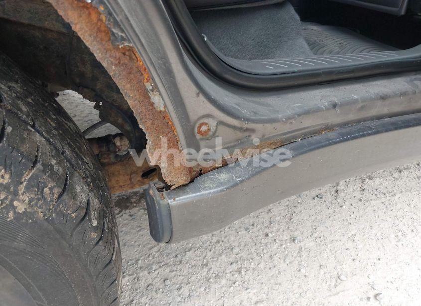 Photo 6 of 2005 Mazda Tribute S (VIN 4F2YZ941X5KM17220)