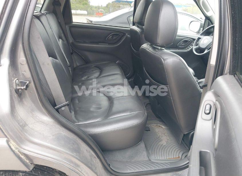 Photo 8 of 2005 Mazda Tribute S (VIN 4F2YZ941X5KM17220)