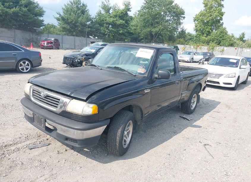 Photo 2 of 2000 Mazda B2500 SE/SX (VIN 4F4YR12C1YTM14198)