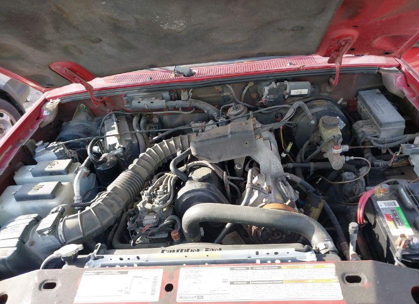 Photo 10 of 2000 Mazda B2500 SE/SX (VIN 4F4YR12C8YTM27370)