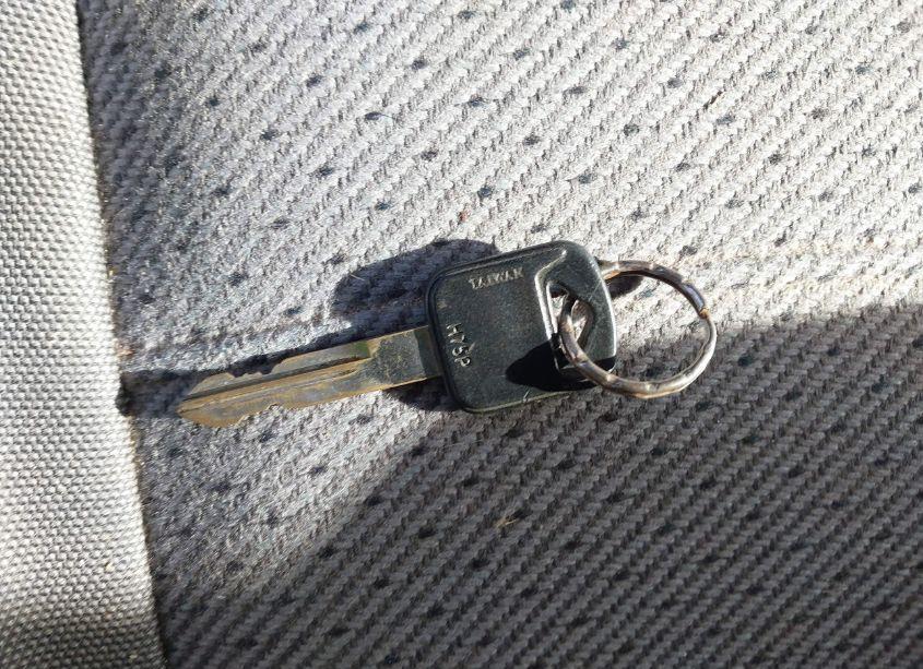 Photo 11 of 2000 Mazda B2500 SE/SX (VIN 4F4YR12C8YTM27370)