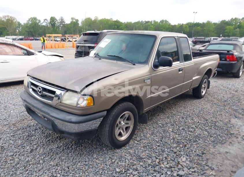 Photo 2 of 2003 Mazda B3000 SE (VIN 4F4YR46VX3TM16294)