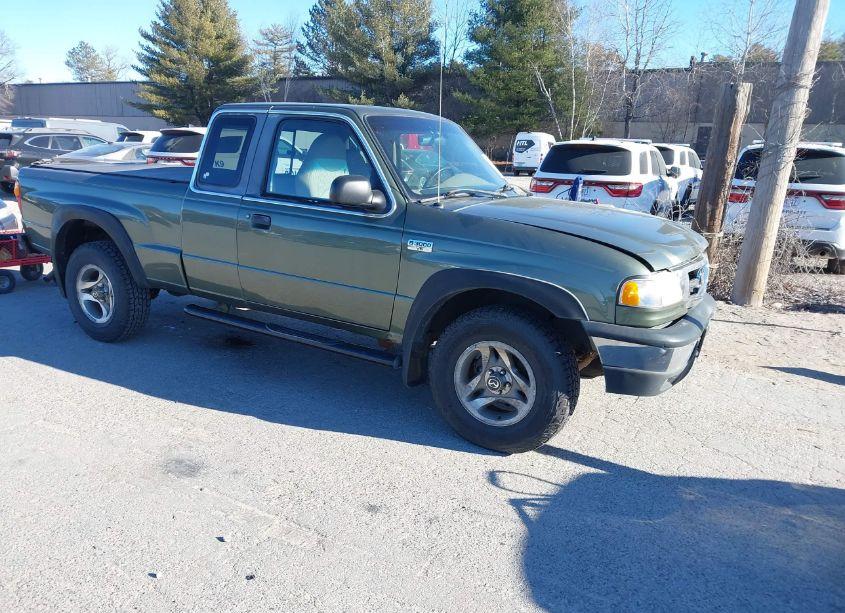 2002 Mazda B3000 N/A (VIN 4F4ZR17U02TM10530) main photo