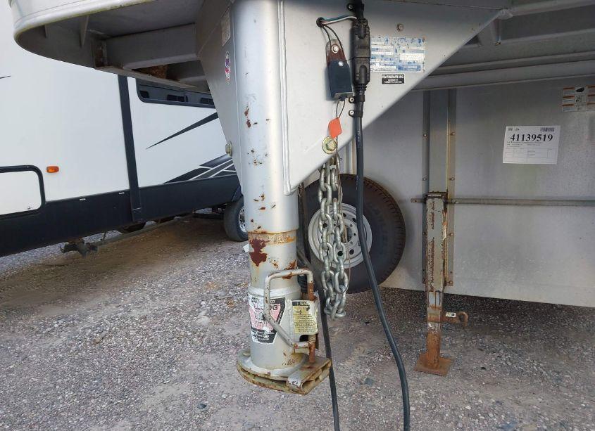 Photo 10 of 2005 Featherlite Unknown N/A (VIN 4FGB118265C078655)