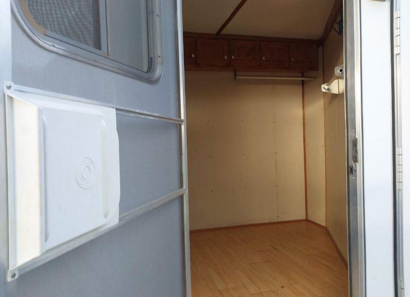 Photo 14 of 2005 Featherlite Unknown N/A (VIN 4FGB118265C078655)