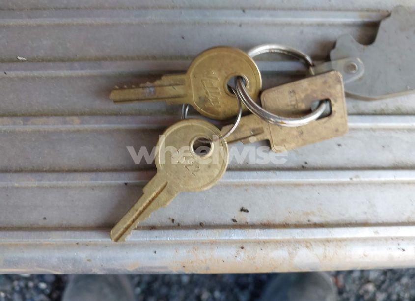 Photo 11 of 2000 Featherlite Horse TRAILER (VIN 4FGL01825YC032357)