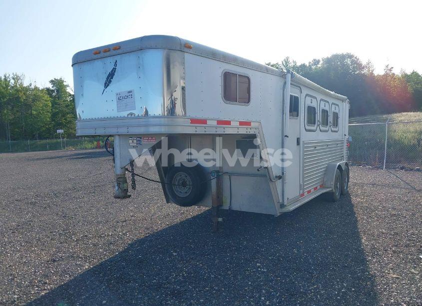 Photo 2 of 2000 Featherlite Horse TRAILER (VIN 4FGL01825YC032357)