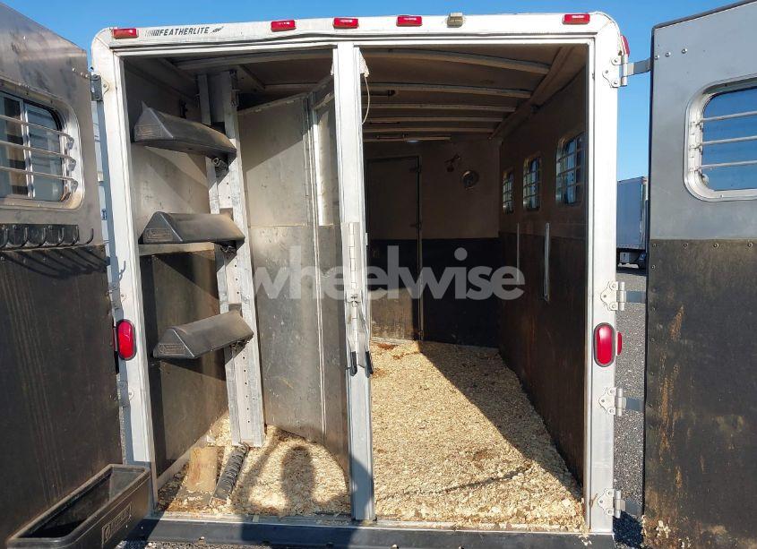 Photo 5 of 2000 Featherlite Horse TRAILER (VIN 4FGL01825YC032357)