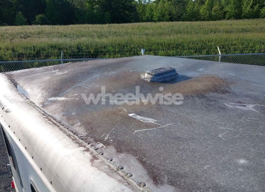 Photo 6 of 2000 Featherlite Horse TRAILER (VIN 4FGL01825YC032357)