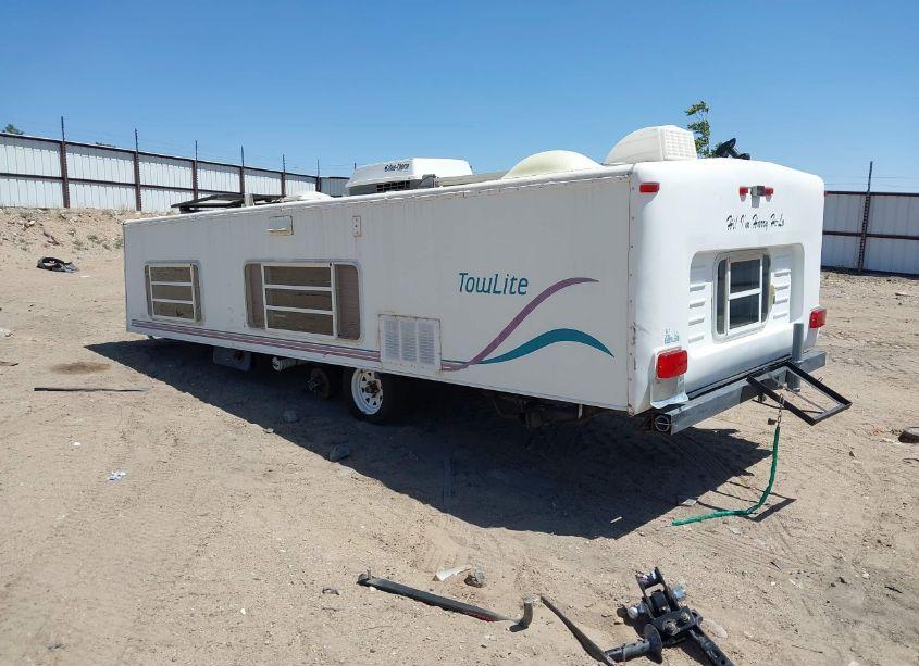 Photo 3 of 2001 Towl Camper N/A (VIN 4FTLTAR221B054447)