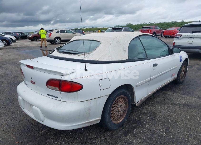 Photo 4 of 1998 Chevrolet Cavalier Z24 (VIN 4G1JF32T5WB900084)