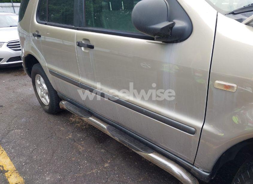 Photo 6 of 1999 Mercedes-benz Ml 320 (VIN 4JGAB54E0XA073595)